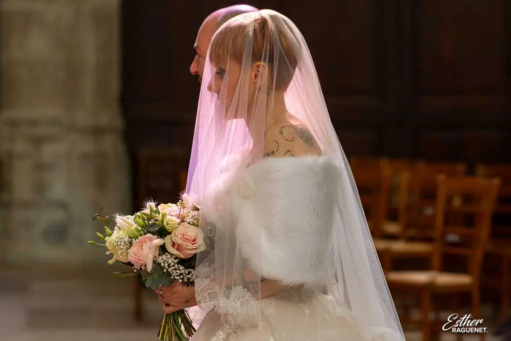 Mariée de profile
